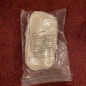 Lululemon Everywhere Belt Bag in White Opal NWT 1L